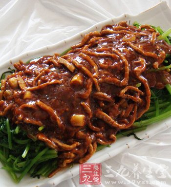 几道减肥凉拌茼蒿小菜