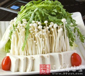 几道减肥凉拌茼蒿小菜