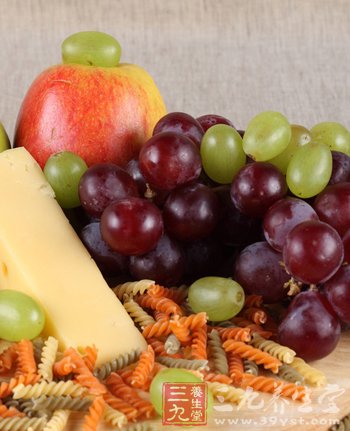 减肥要注意合理减少碳水化合物摄入