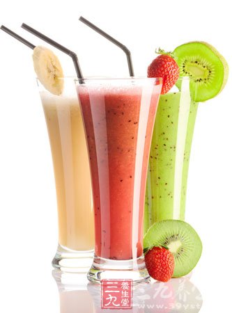 五种蔬果饮料喝走熊猫眼