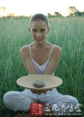 四大瑜伽瘦身法 修炼美人体