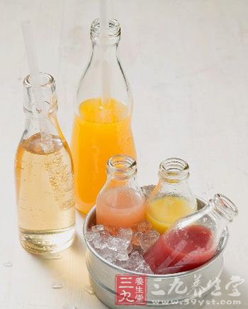 六种超级饮料 抚平你的大肚腩