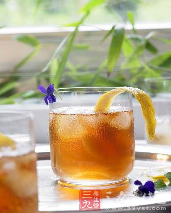 六种超级饮料 抚平你的大肚腩