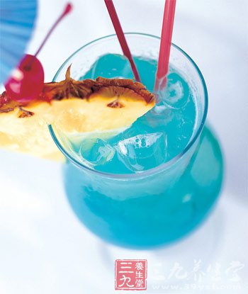 六种超级饮料 抚平你的大肚腩