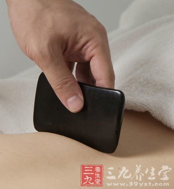 耳鸣的刮痧治疗方法