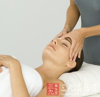 按摩10个穴位 让你快速减肥