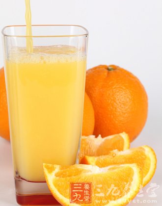 自制六种美味果汁 战胜孕吐