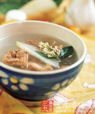 秋燥滋补 荐3款养生汤膳食谱