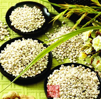 红豆薏米粥美容养颜消水肿