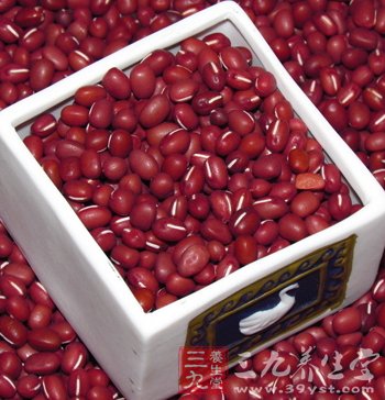 红豆薏米粥美容养颜消水肿