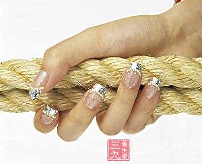 指甲月牙少消化功能差 探秘手指“健康圈”