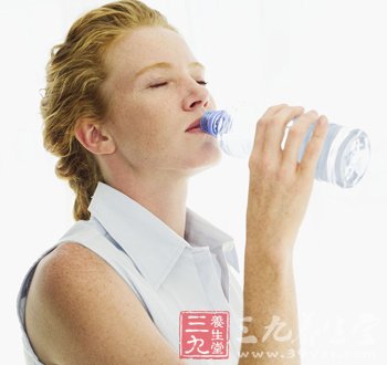 十个夺命的喝水坏习惯