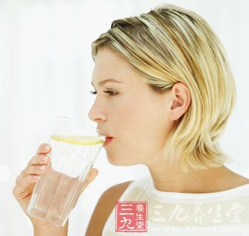 十个夺命的喝水坏习惯