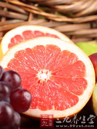 7种美味水果 丰胸瘦腰两不误