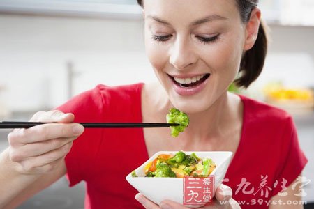 反抗女性衰老 告诉您12把金钥匙