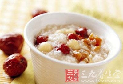 8大栗子菜谱 秋季健肾补脾首选