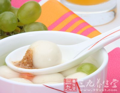 女人脸色红润食疗