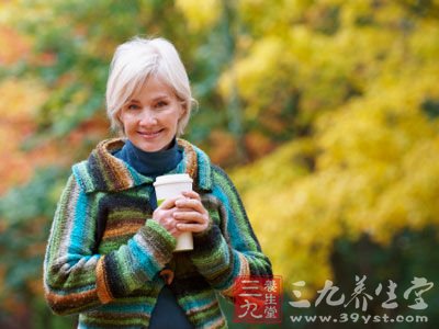 早睡早起防秋燥