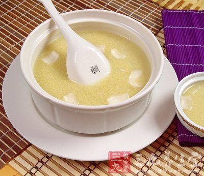 6款秋冬滋润瘦身汤 喝出勾魂美体