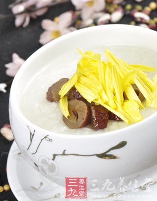 小雪养生食谱 黑芝麻红枣粥