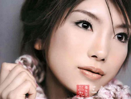 冬季千万别让小细节 悄悄&ldquo;毁了&rdquo;你的脸