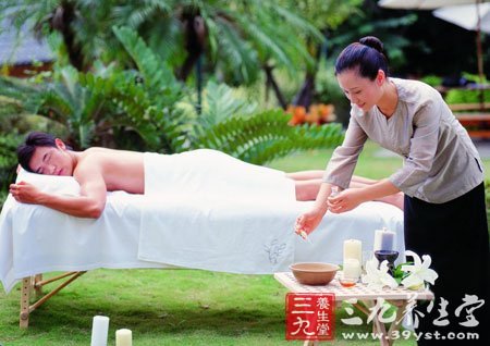 中医按摩 保住容颜又瘦身