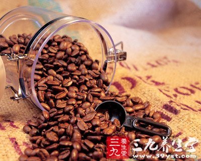 工作压力过大容易导致慢性咽炎