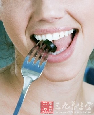 “趁熱吃”不可取 當(dāng)心食道癌找上門