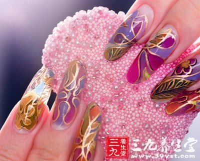 警惕 互用指甲刀小心灰指甲等疾病传染(2)