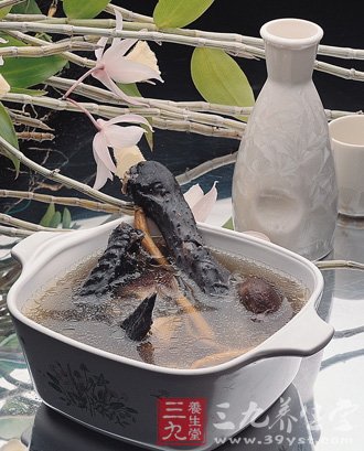 夜猫族养生 熬夜调补药膳之西洋参煲乌骨鸡