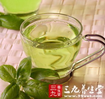 煙酒不離身 男人應(yīng)喝點(diǎn)保健茶