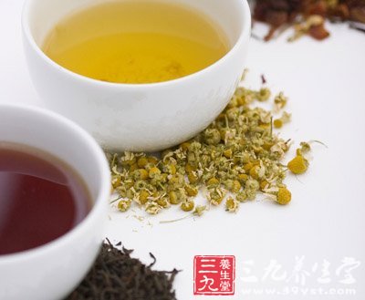 对症喝菊花茶 喝出健康体魄