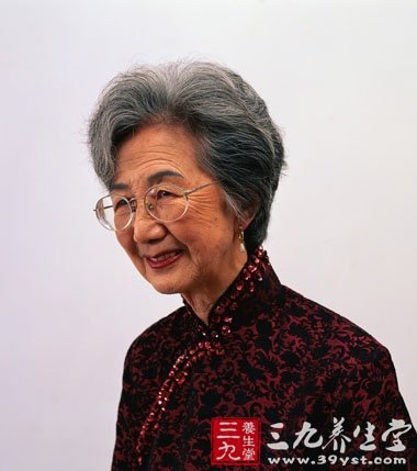 <em>老人</em>营养不良 警惕少肌症盯上你(2)-三九养生堂