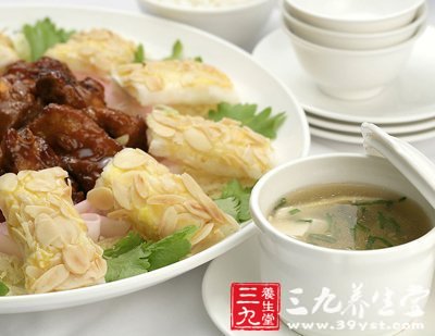 初春注重八“養(yǎng)”