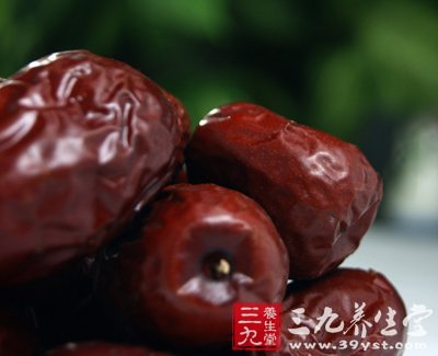 一日十枣不显老