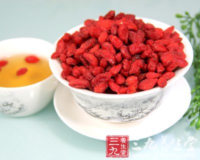 春末排毒養(yǎng)顏 試試八個(gè)食療秘方