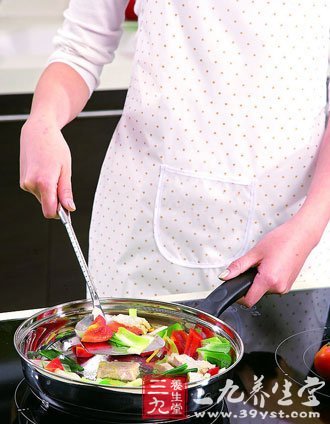 炒菜时要注意这四点