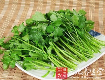 夏季提高食欲 多吃香菜