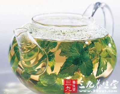 空腹喝茶似喝“毒药” 盘日常喝茶18忌