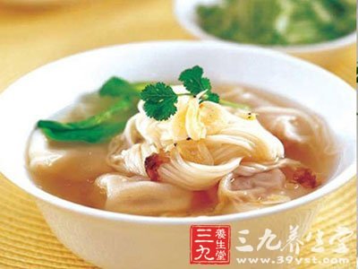 傳統(tǒng)美食雞鴨血湯