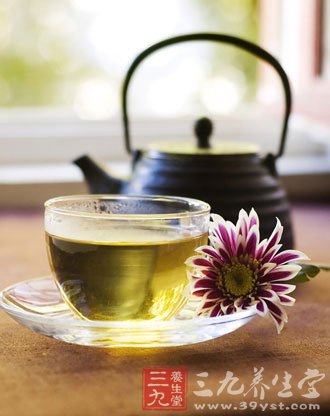 夏至炎热 吃吃喝喝保清凉