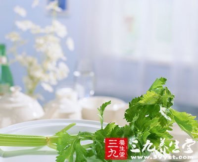 芹菜渾身是寶 葉梗養(yǎng)生功效都高