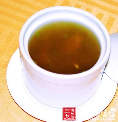 喝茶加按摩调理肠胃 预防夏日疾病