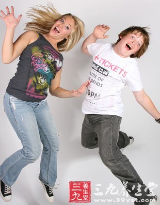 三九养生堂-18岁少年为何杀医生