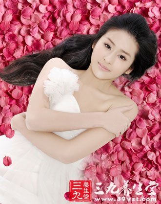 3营养护发美食 吃了<em>头发</em>立<em>变黑</em> - 三九养生堂