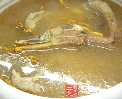 夏季養(yǎng)生食譜 沙參百合老鴨湯