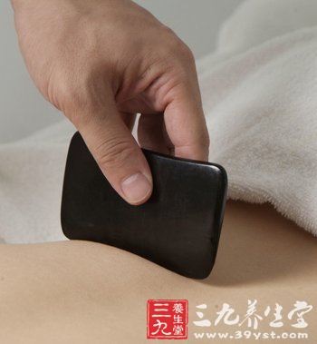 耳鸣的刮痧治疗方法