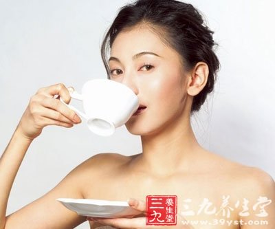 养生新知 防止水中毒注意补充电解质(3)