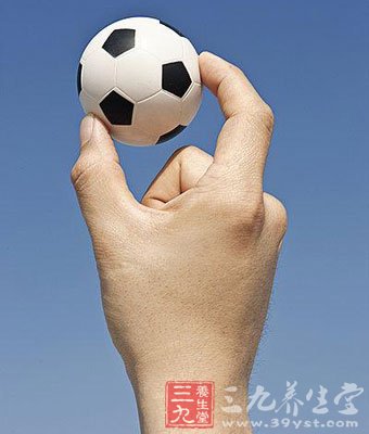 足球养生 注意身体保健(4)