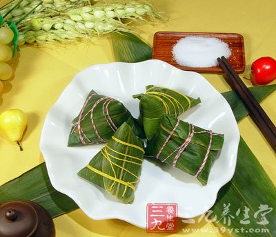 吃粽子時(shí)適合吃的食物